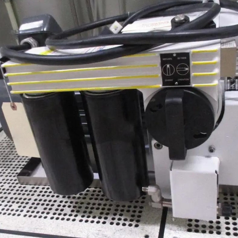 Oxford Plasmalab 100 RIE (Reactive Ion Etcher)