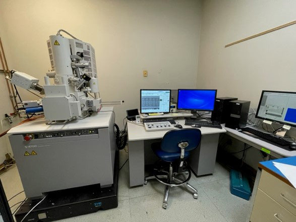 Hitachi S 4700 II FE-SEM (Field Emission Scanning Electron Microscope)