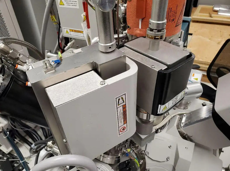 Thermo Fisher Scientific / FEI NanoLab 450 F 1 FIB-SEM (Focused Ion Beam - Scanning Electron Microscope)