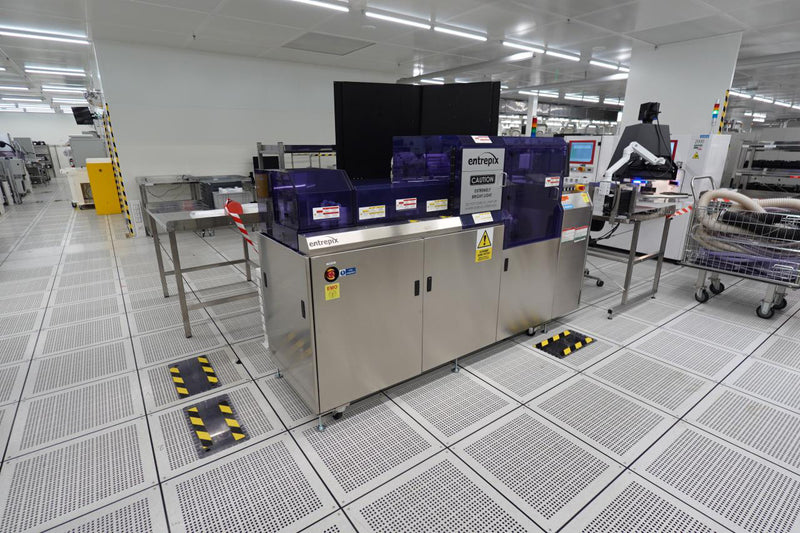 Ontrak DSS 200 Series II Post CMP Scrubber (Chemical Mechanical Polisher)