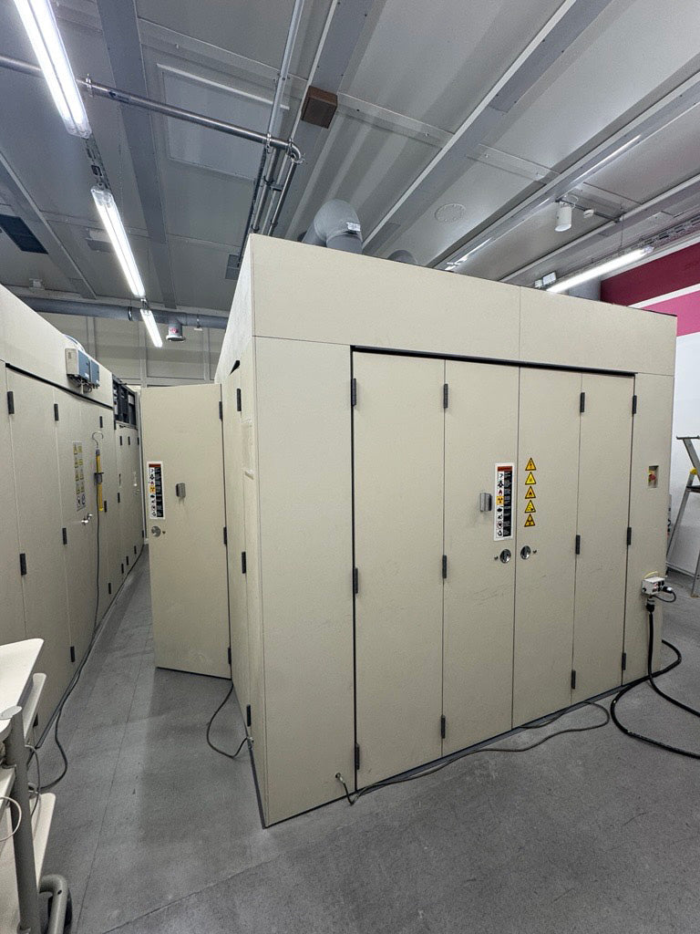 Axcelis NV 8250 HT Ion Implanter