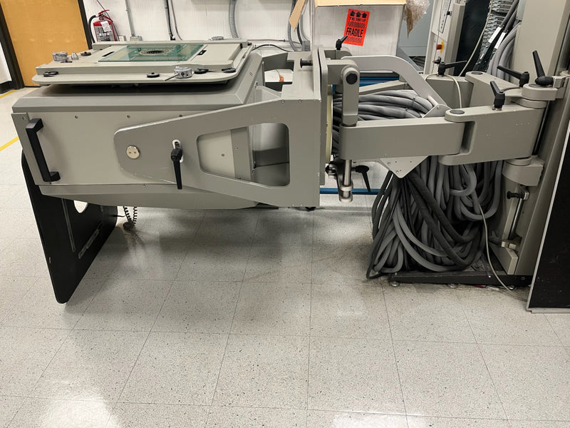 Advantest 83000 F 330 T Tester