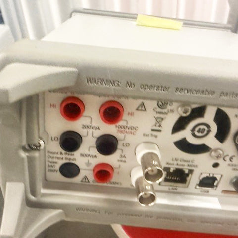 Agilent E 34411 A Power Supply