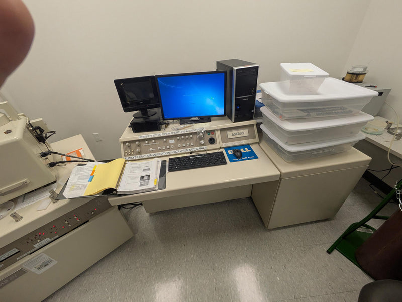 Amray 3600 FE-SEM (Field Emission Scanning Electron Microscope)