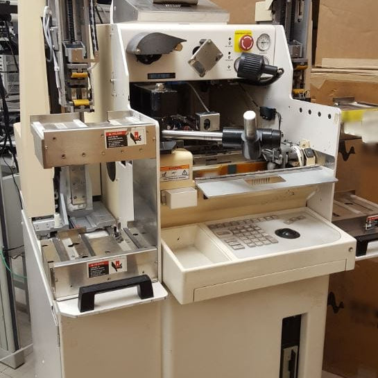 K&S 8028 Wire Bonder