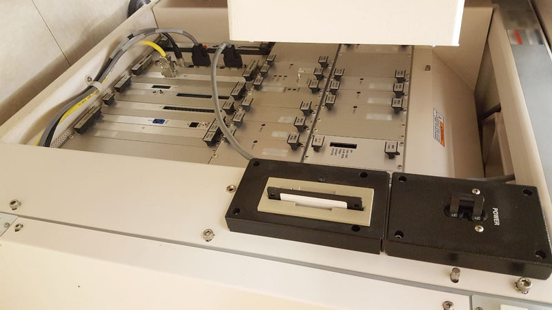 K&S 8028 Wire Bonder