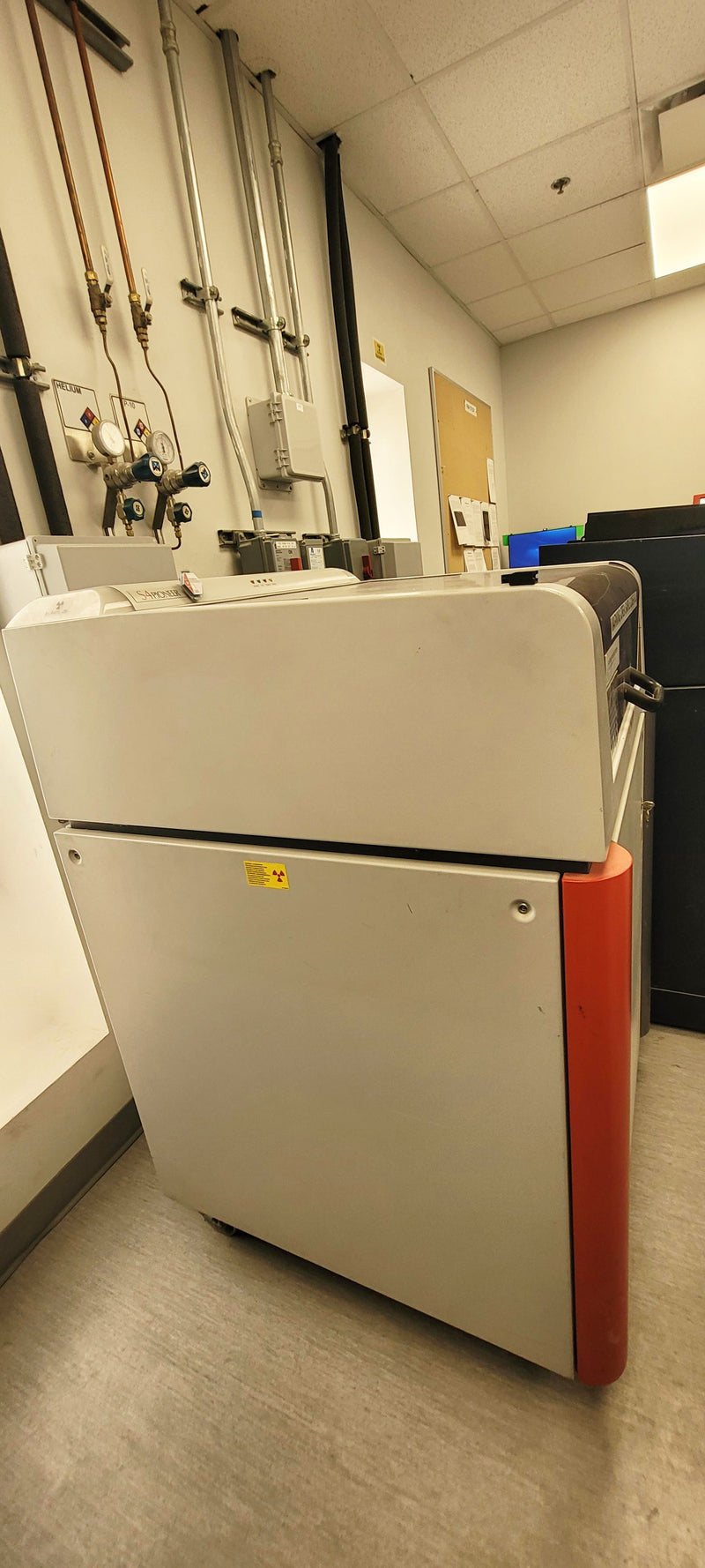 Bruker S 4 Pioneer XRF (X-ray Fluorescence)