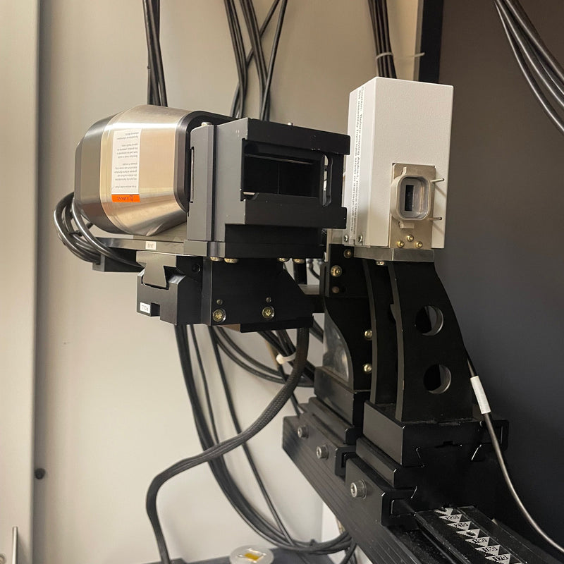 Bruker D 8 Discover XRD (X-ray Diffractometer)