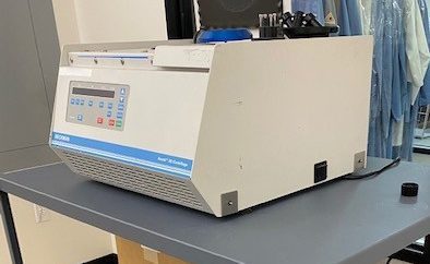 Beckman Avanti 30 Centrifuge