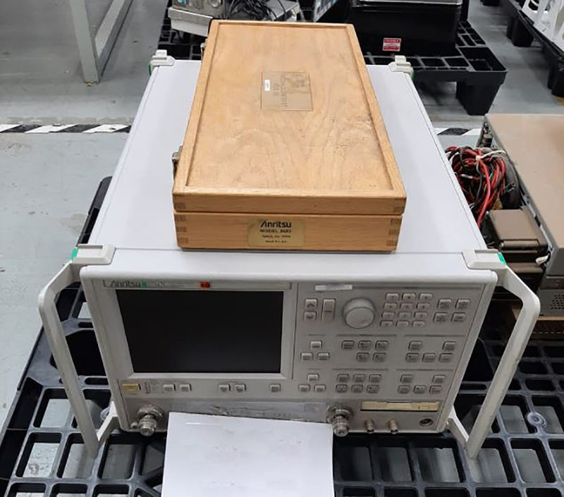 Anritsu 37347 C Vector Network Analyzer