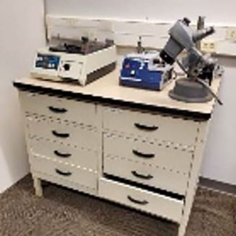 Storage Bench for Silicon Saws