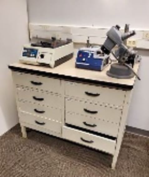 Storage Bench for Silicon Saws