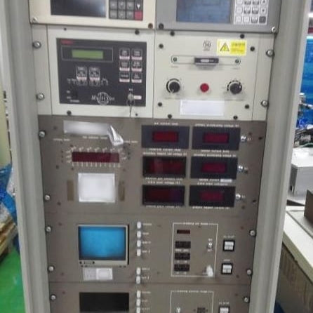 Cameca IMS 6 F SIMS (Secondary Ion Mass Spectrometer)