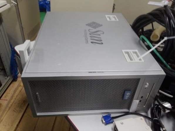 Cameca IMS 6 F SIMS (Secondary Ion Mass Spectrometer)