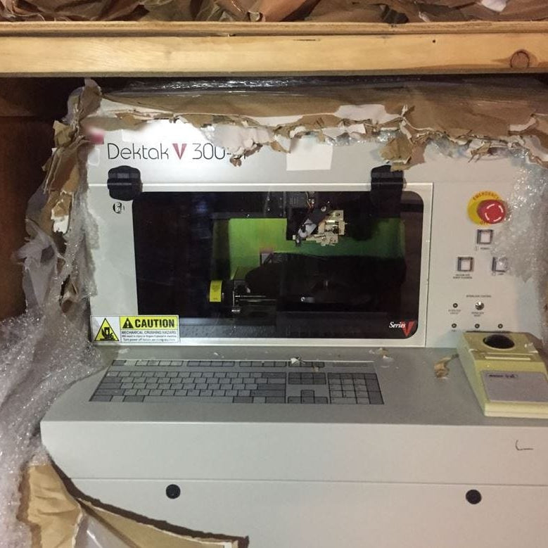Bruker / Veeco Dektak V 300 Si Profilometer