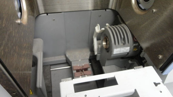 Perkin Elmer AAnalyst 800 Atomic Absorption Spectrometer