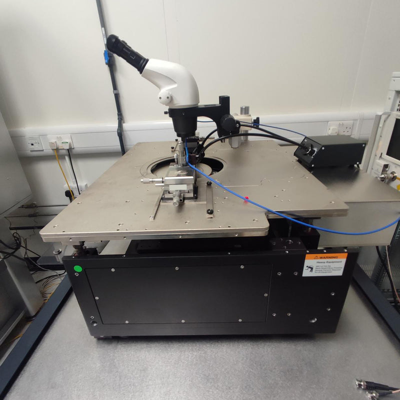 Cascade Microtech 11000 RF Probe Station