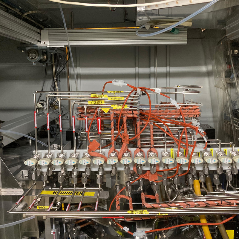 Veeco K 475 MOCVD (Metal Organic Chemical Vapor Deposition)