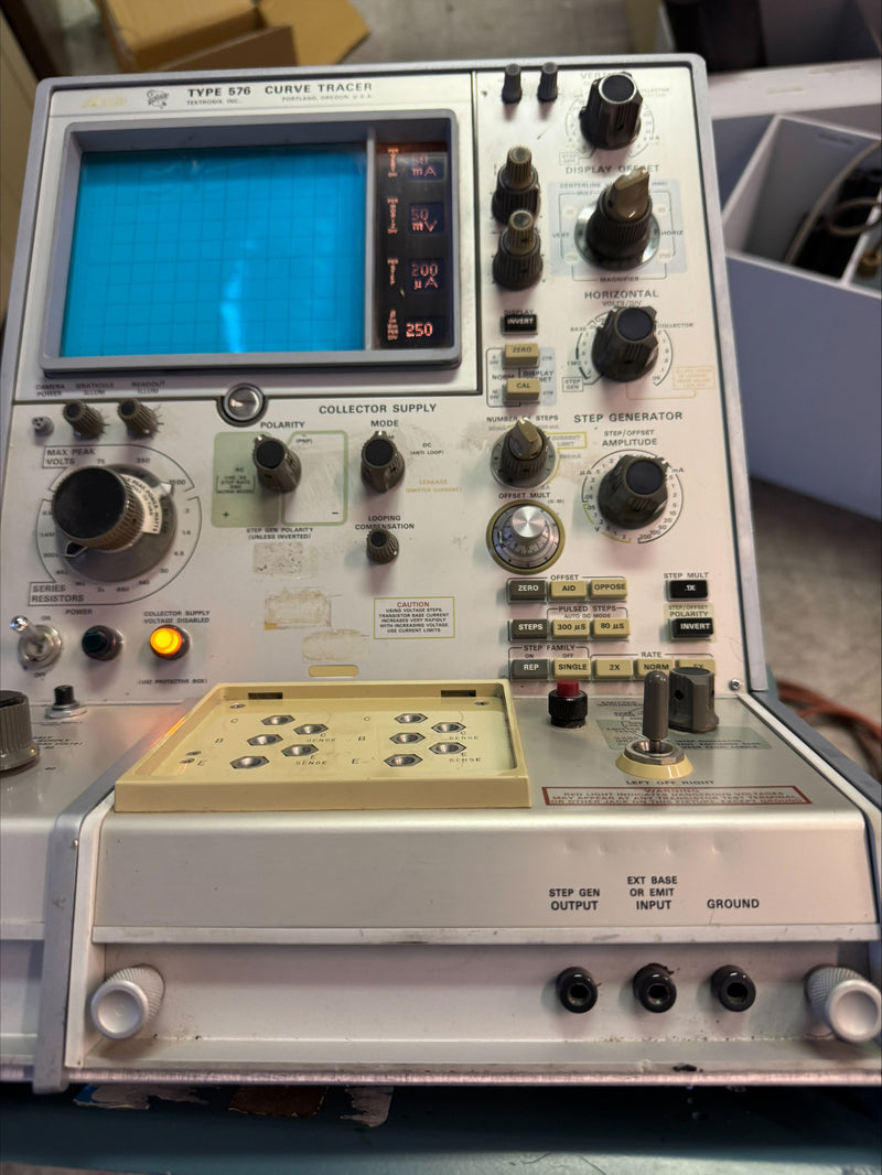 Tektronix TYPE 576 Curve Tester