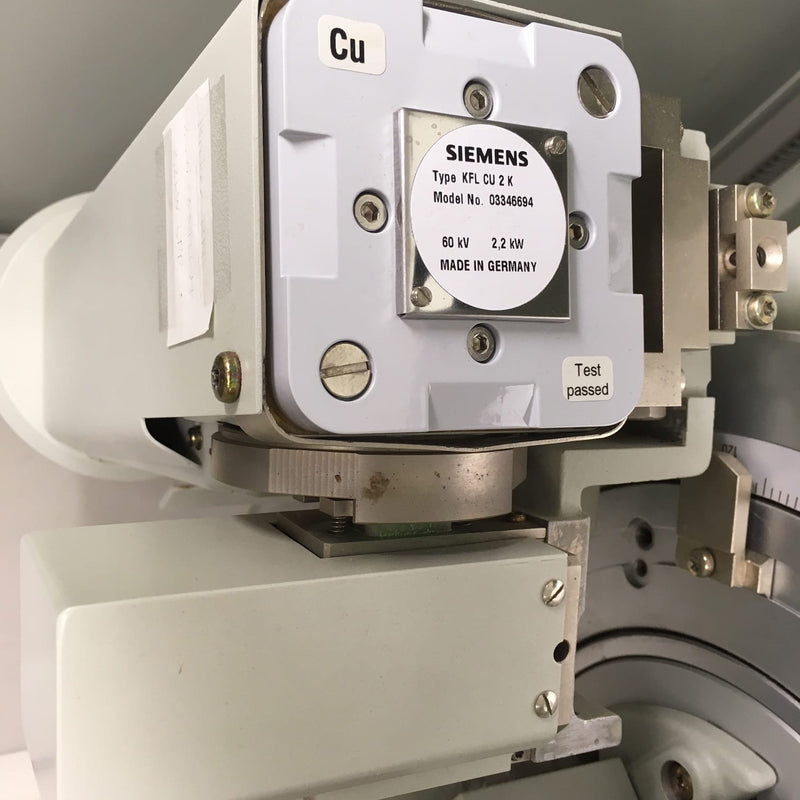 Siemens D 5000 Powder X-ray Diffractometer (XRD)