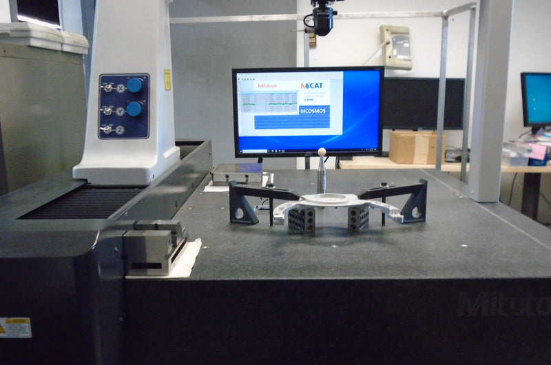 Mitutoyo Crysta Plus M 574 CMM (Coordinate Measuring Machine)