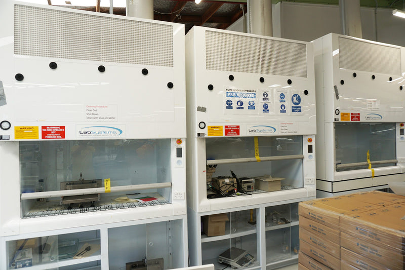 LabSystems S 2000 DLFFC 1560 AS Fume Hood / BioHazard Cupboard
