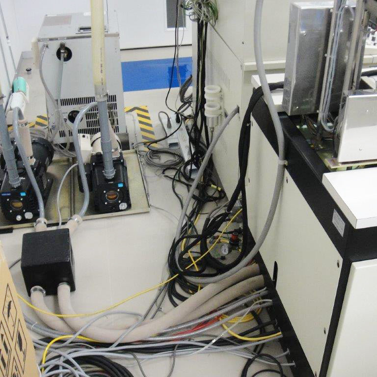 Hitachi S 4500 FE-SEM (Field Emission Scanning Electron Microscope)