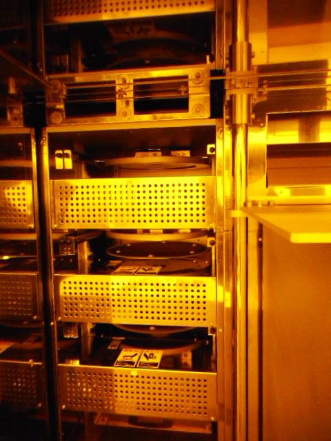 Tel Act 8 Coater / Developer