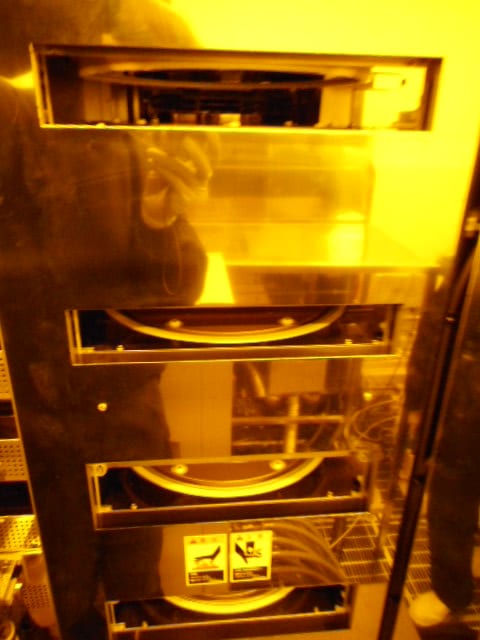 Tel Act 8 Coater / Developer