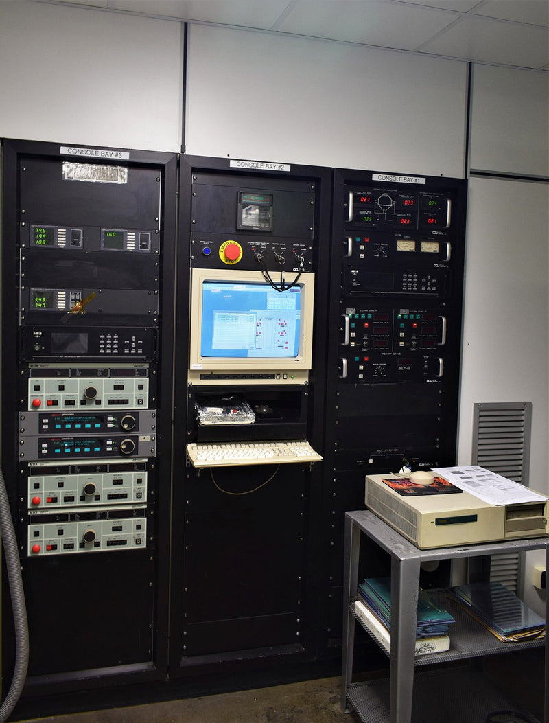 Optical Coating Laboratory OCLI M 1044 Vacuum Coater
