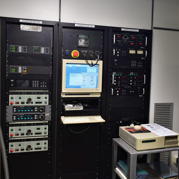 Optical Coating Laboratory OCLI M 1044 Vacuum Coater