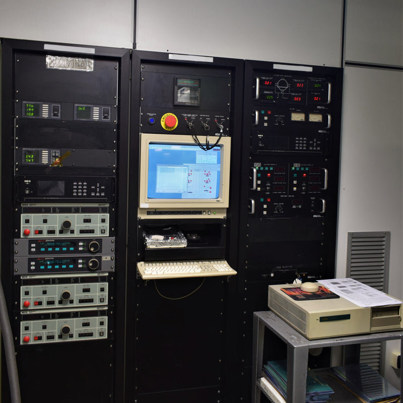 OCLI M 1044 Sputtering System