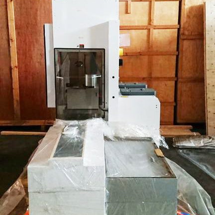 Bruker D 8 Fabline XRD (X-ray Diffractometer)