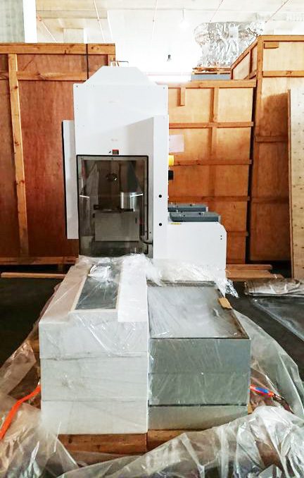 Bruker D 8 Fabline XRD (X-ray Diffractometer)
