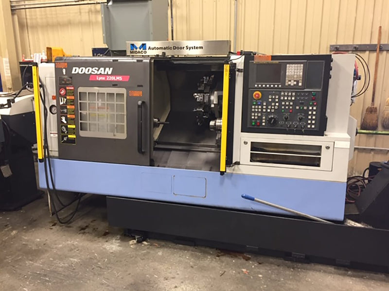 Doosan LYNX 220 LMSA Horizontal Lathe