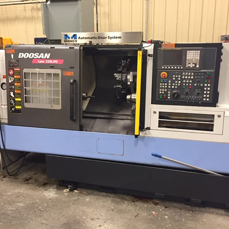 Doosan LYNX 220 LMSA Horizontal Lathe
