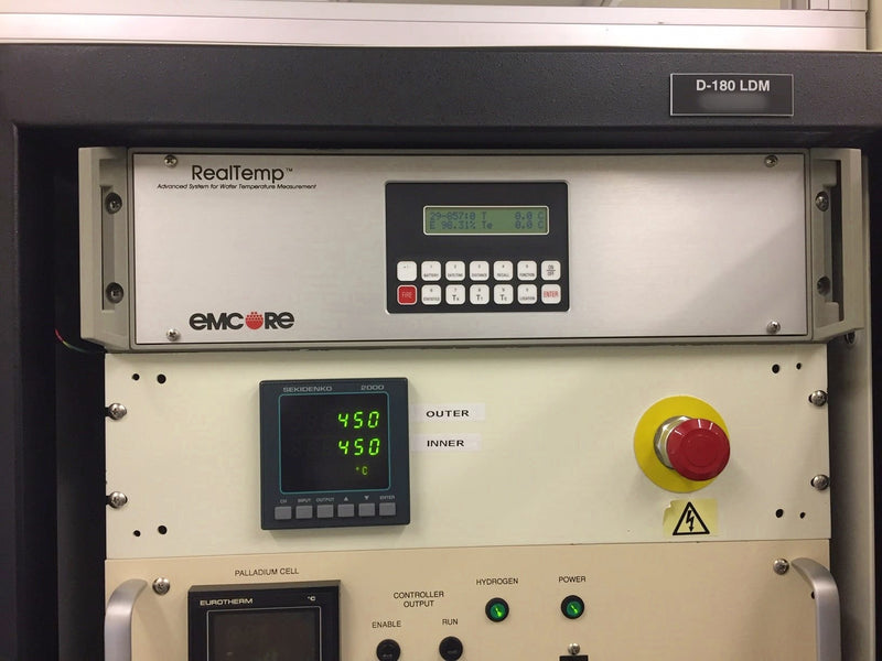 Veeco D 180 LDM MOVPE System