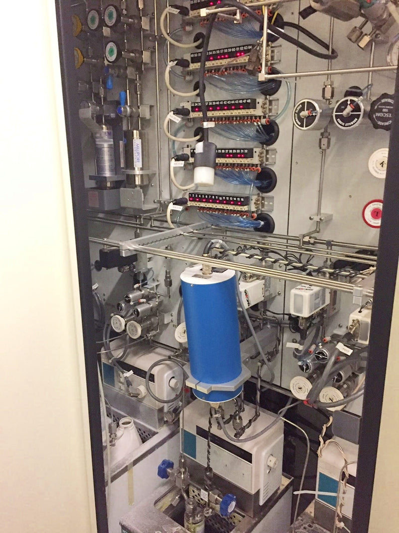 Veeco D 180 LDM MOVPE System