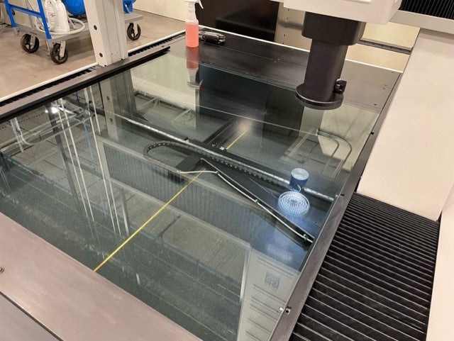 Micro-Vu Excel 1054 UC Measuring Machine