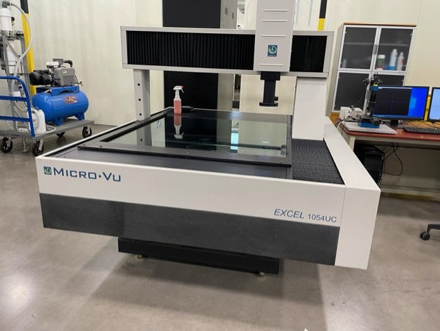 Micro-Vu Excel 1054 UC Measuring Machine