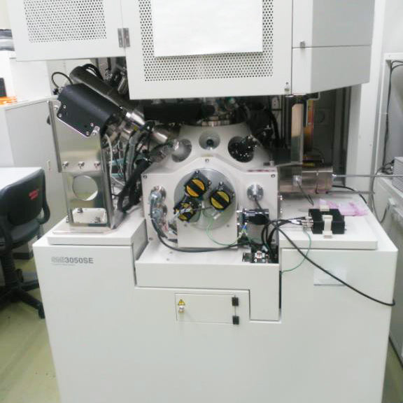 Seiko SMI 3050 SE FIB-SEM (Focused Ion Beam - Scanning Electron Microscope)