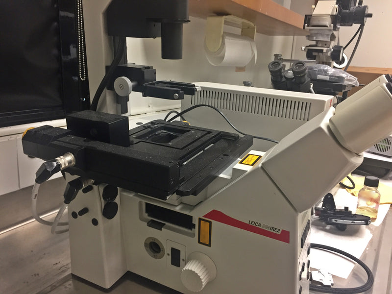 KLA / Leica DM IRE 2 Microscope