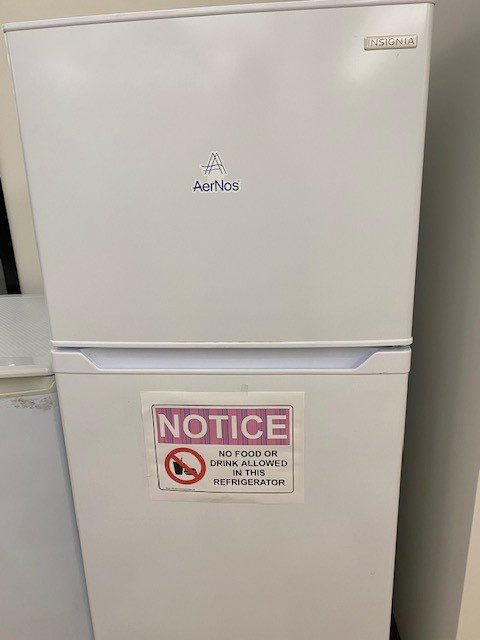 Insignia NS-RTM 10 WH 7 Refrigerator