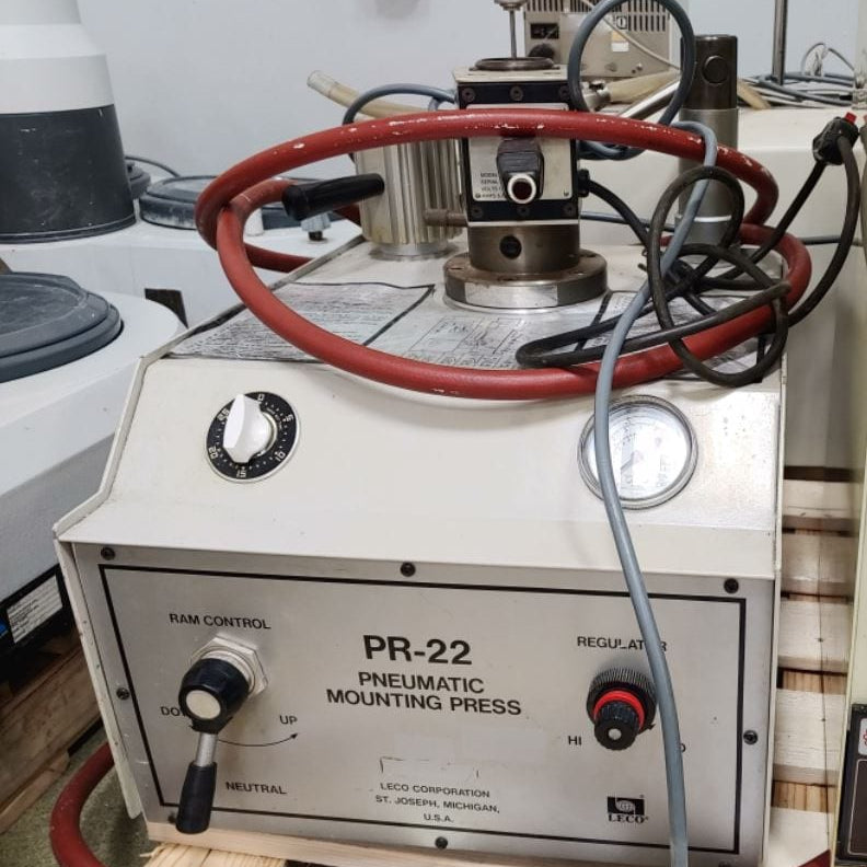 Leco PR 22 Pneumatic Mounting Press