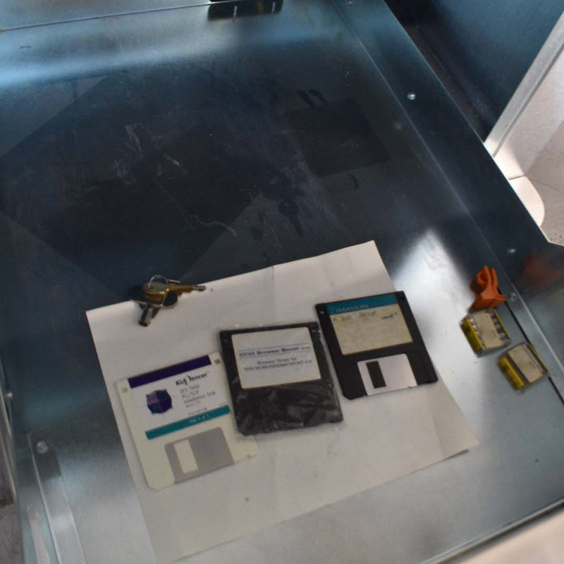 KLA Surfscan 7600 Particle Defect System