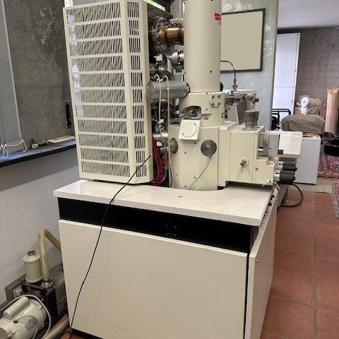 Hitachi S 4500 FE-SEM (Field Emission Scanning Electron Microscope)