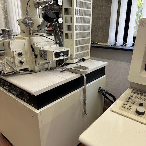Hitachi S 4500 FE-SEM (Field Emission Scanning Electron Microscope)