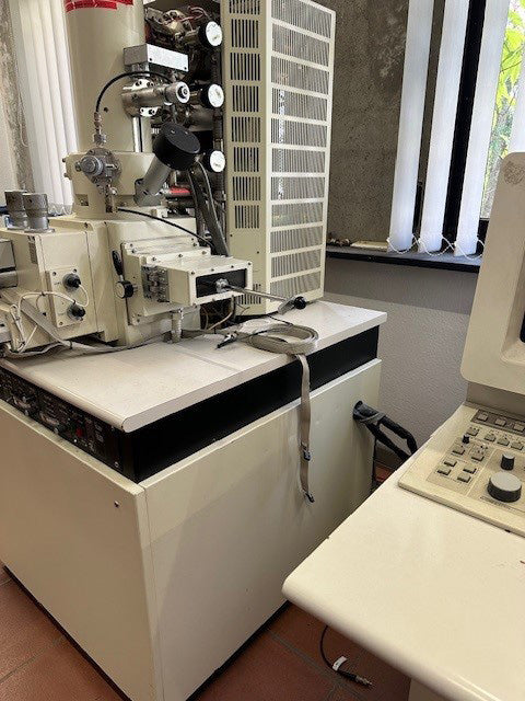 Hitachi S 4500 FE-SEM (Field Emission Scanning Electron Microscope)