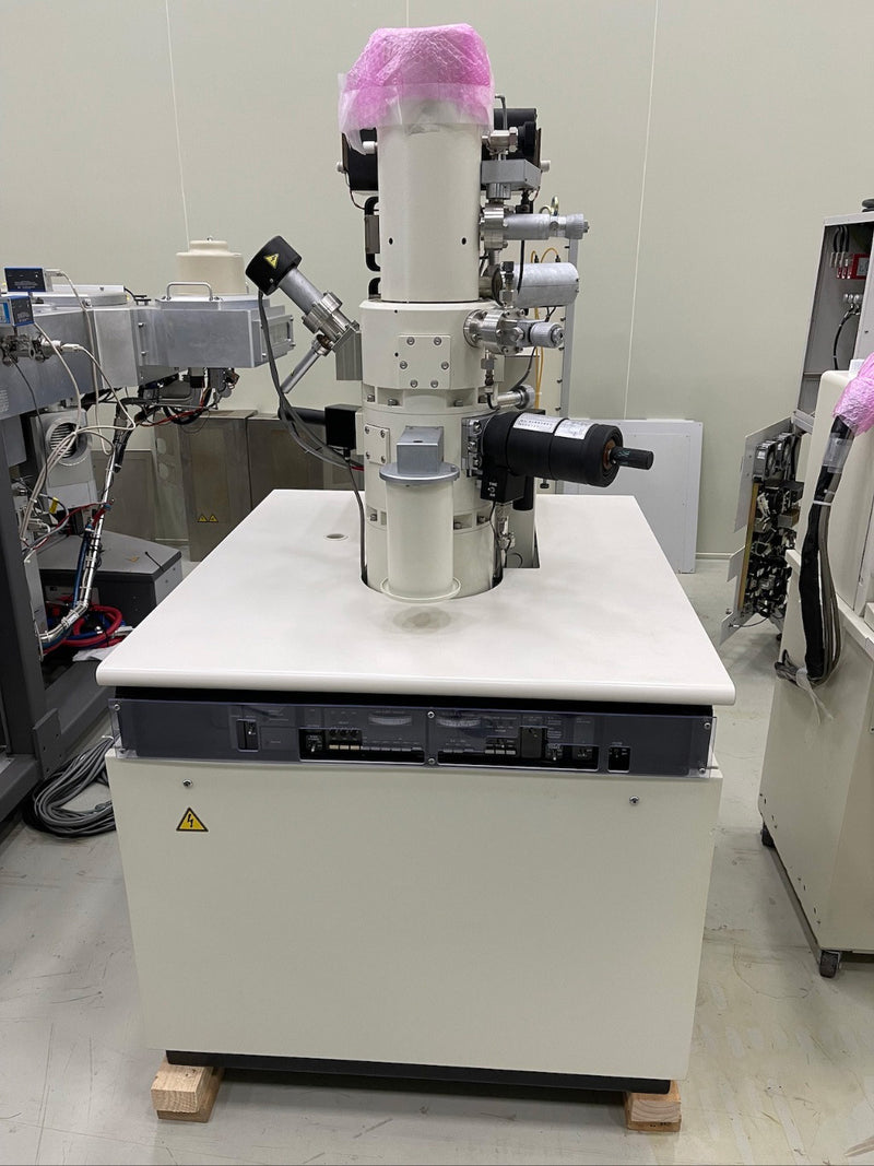 Hitachi S 5000 SEM (Scanning Electron Microscope)