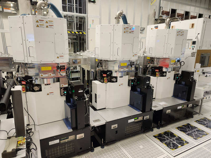 Hitachi 9000 Series Etch System